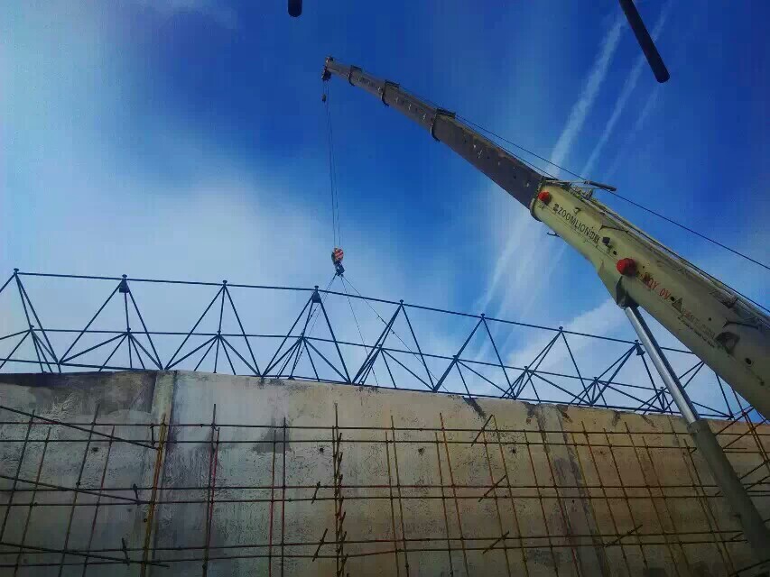 鞍山食堂网架结构工程